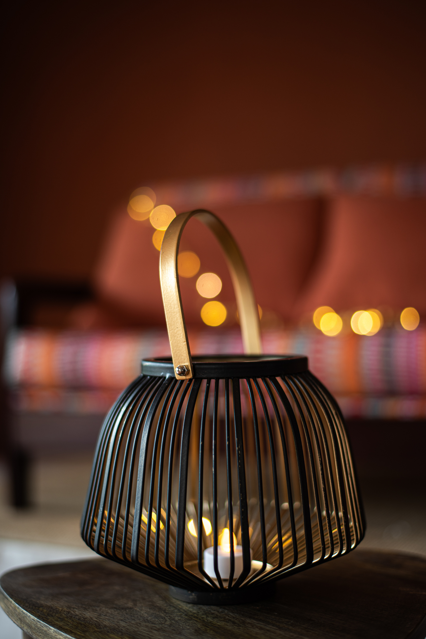 Portable black powder coated metal candle holder